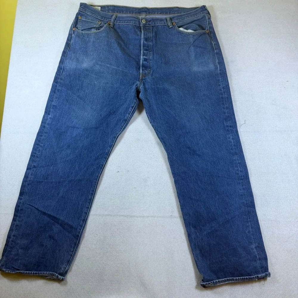 Levis 501 Original Fit Mens Blue Denim Jeans Straight Leg W44 L32 Button Fly